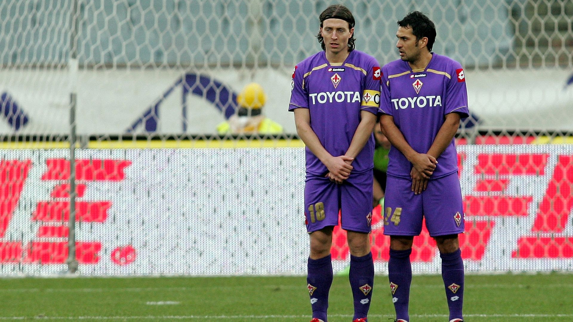 Mario Alberto Santana Riccardo Montolivo Fiorentina Serie A