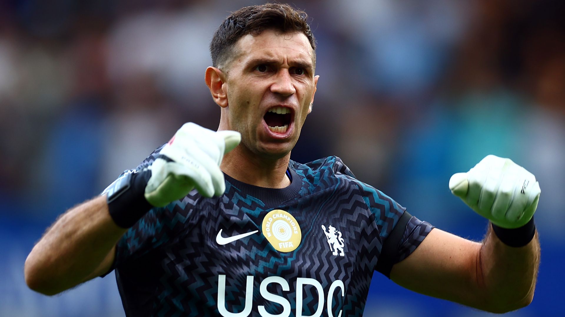 Emi Martinez Chelsea 2026-27 celebration