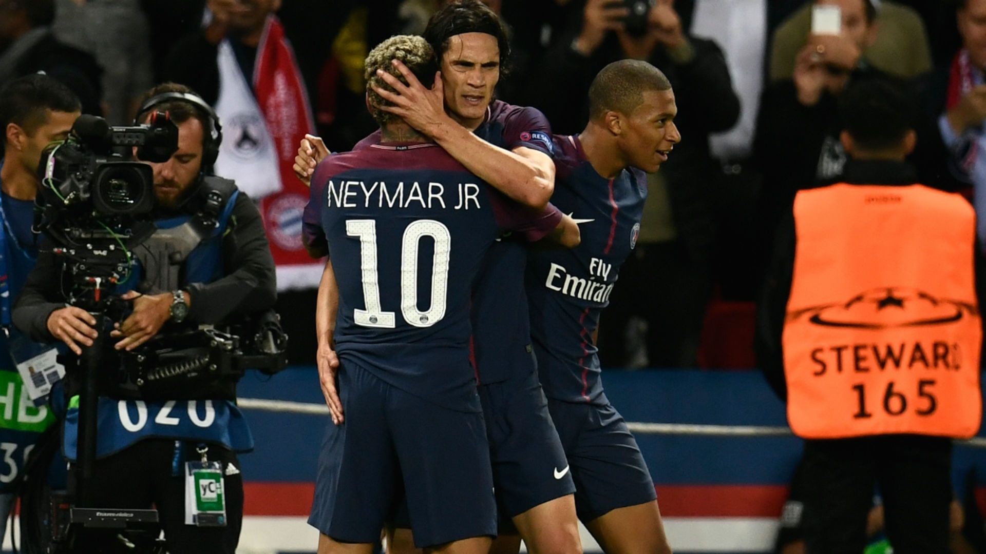 Neymar Kylian Mbappe Edinson Cavani PSG Bayern UEFA Champions League 27092017