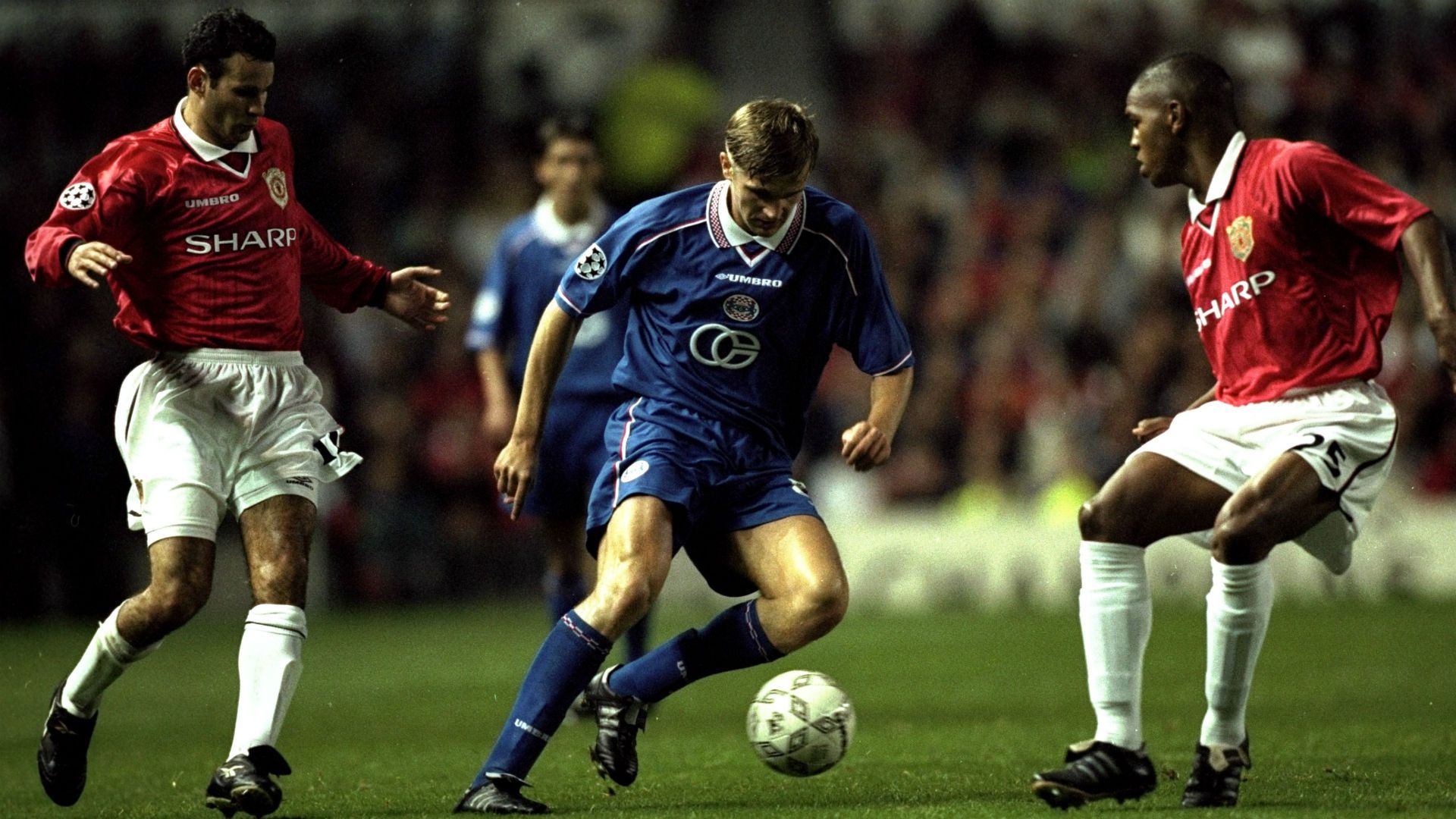 igor biscan ryan giggs quinton fortune - manchester united 0 dinamo 0 - champions league 14091999