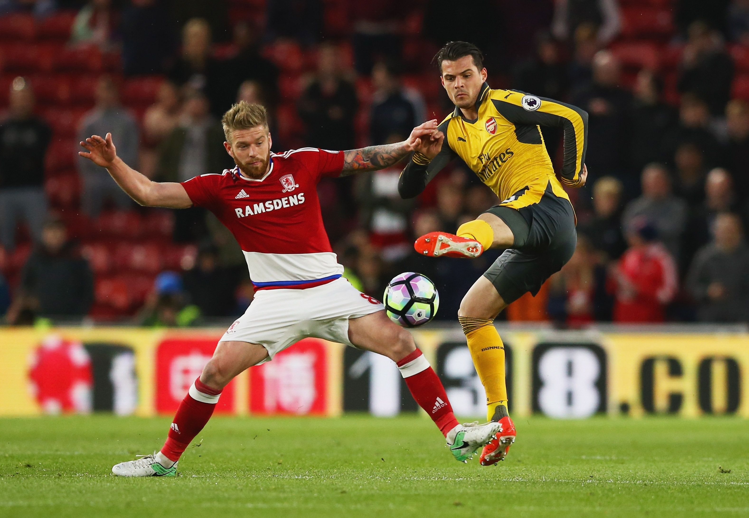 Granit Xhaka, Arsenal, Adam Clayton, Middlesbrough, 041717