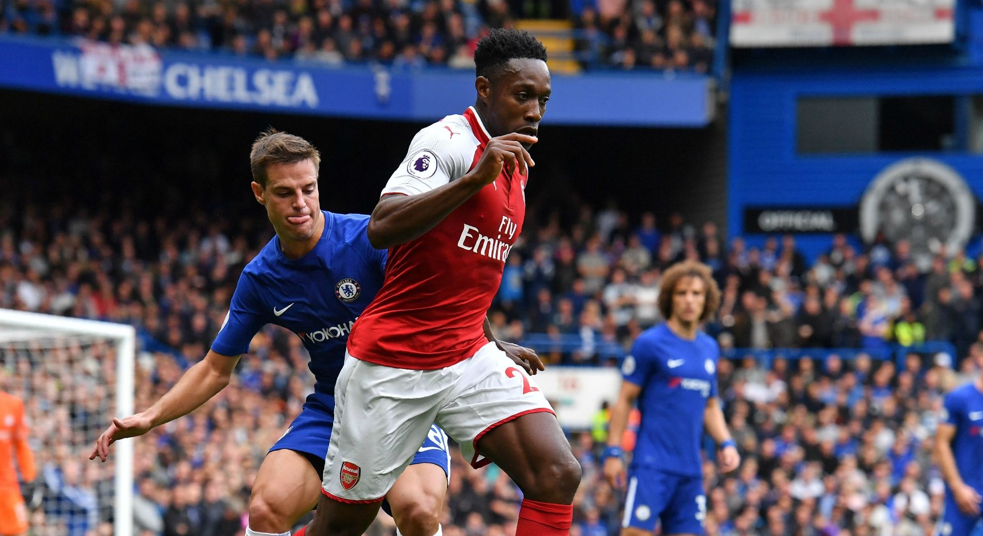 Danny Welbeck Cesar AzpilicuetaChelsea Arsenal