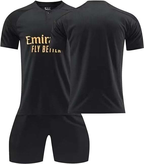 قبل النهائي المنتظر.. قائمة بأفضل الهدايا لجماهير ريال مدريد من أمازون السعودية