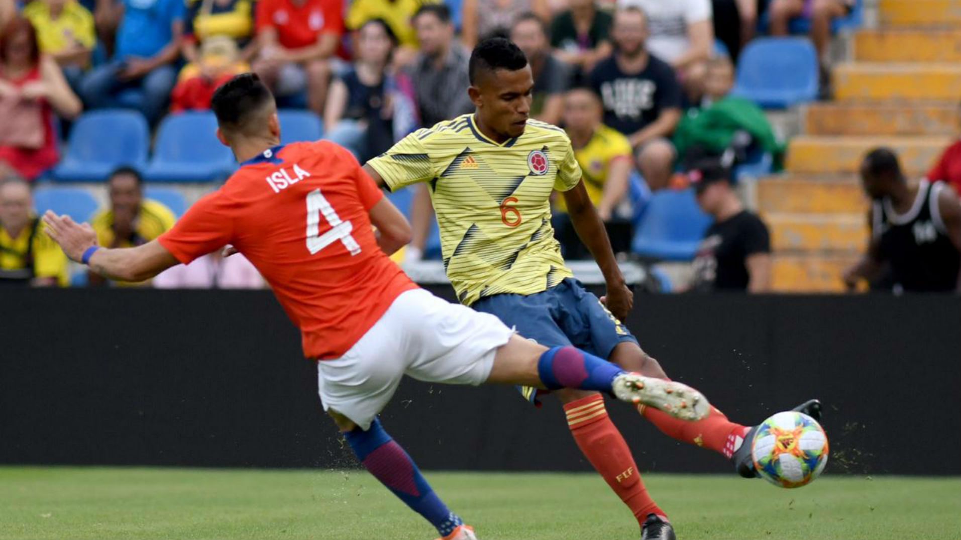 121019 Colombia Chile William Tesillo Mauricio Isla