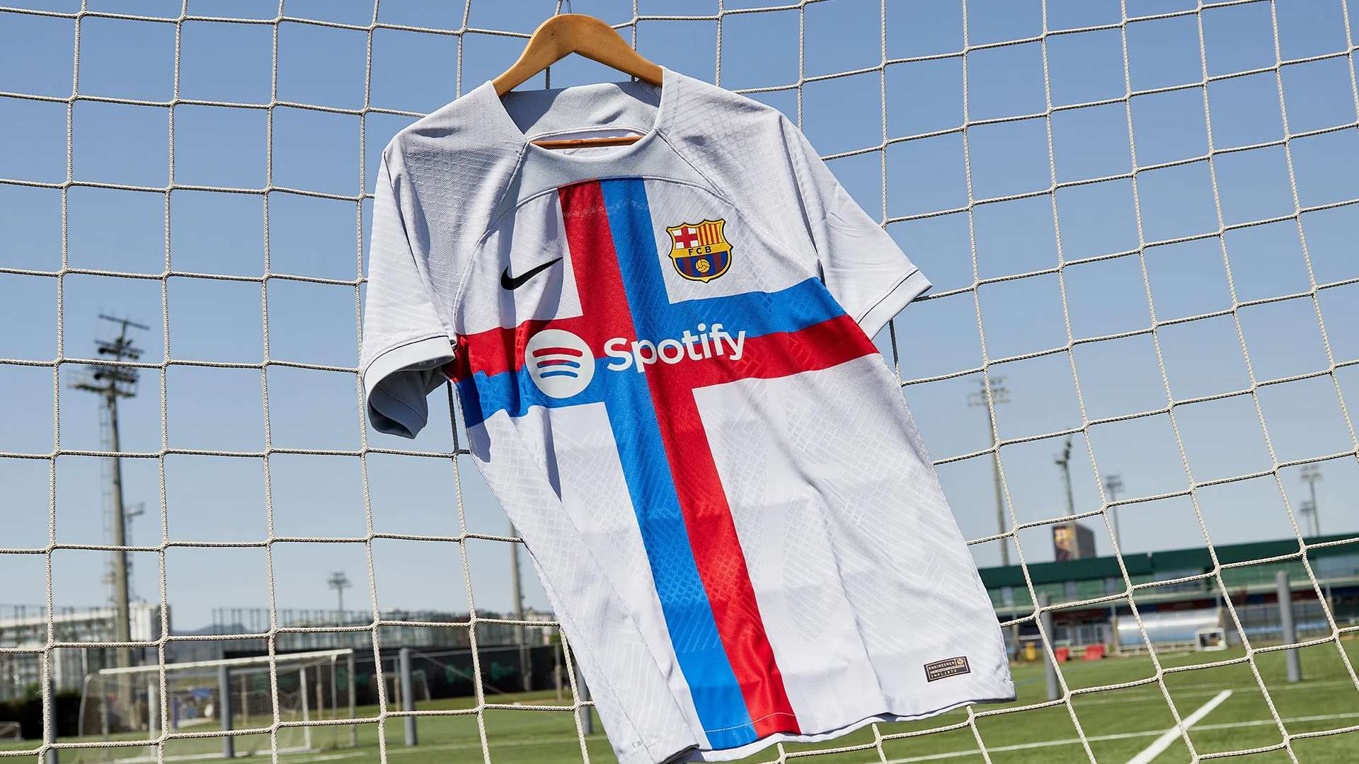 Barcelona 2022-23 third kit - close up