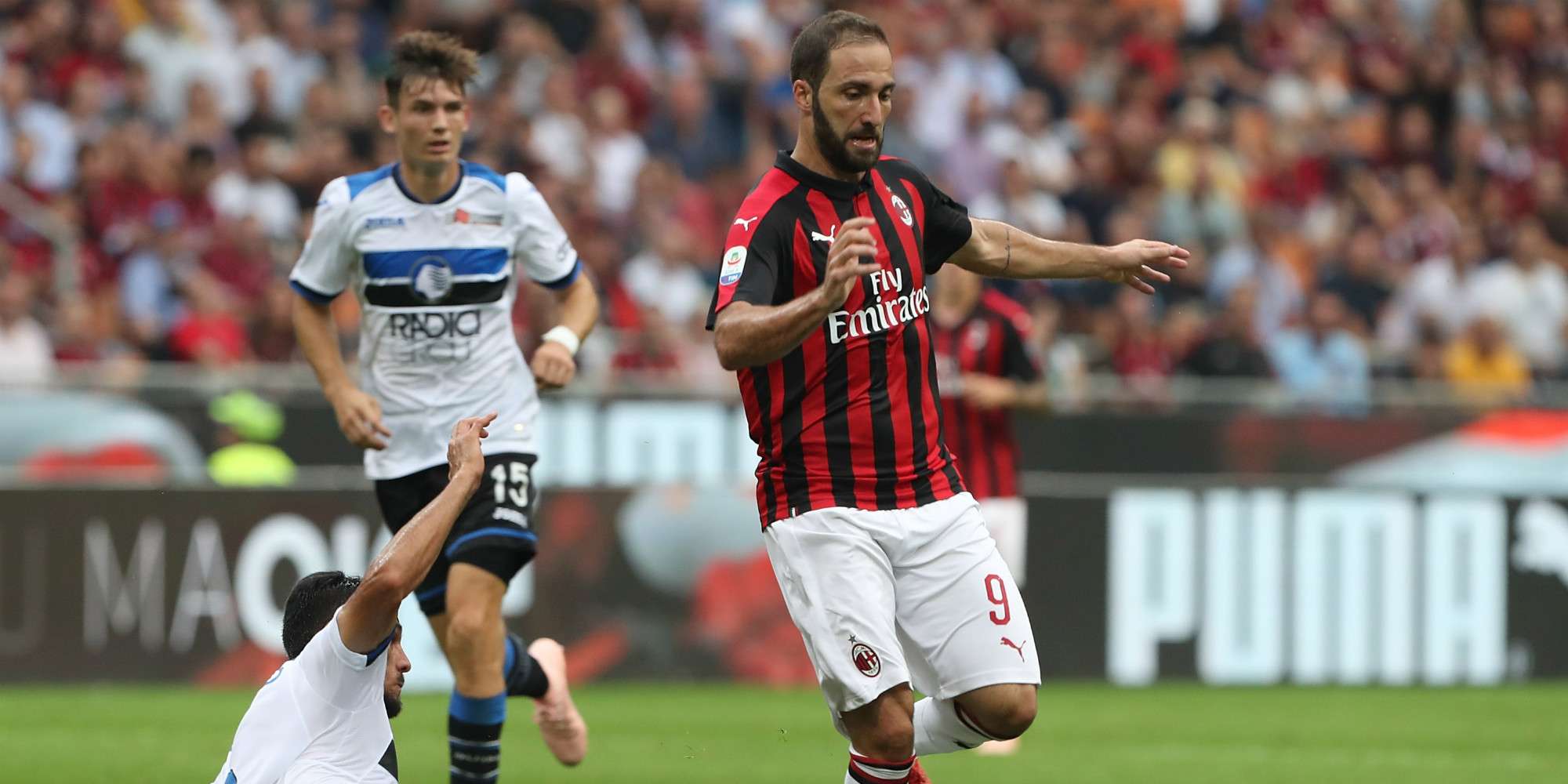 Higuain Milan Atalanta