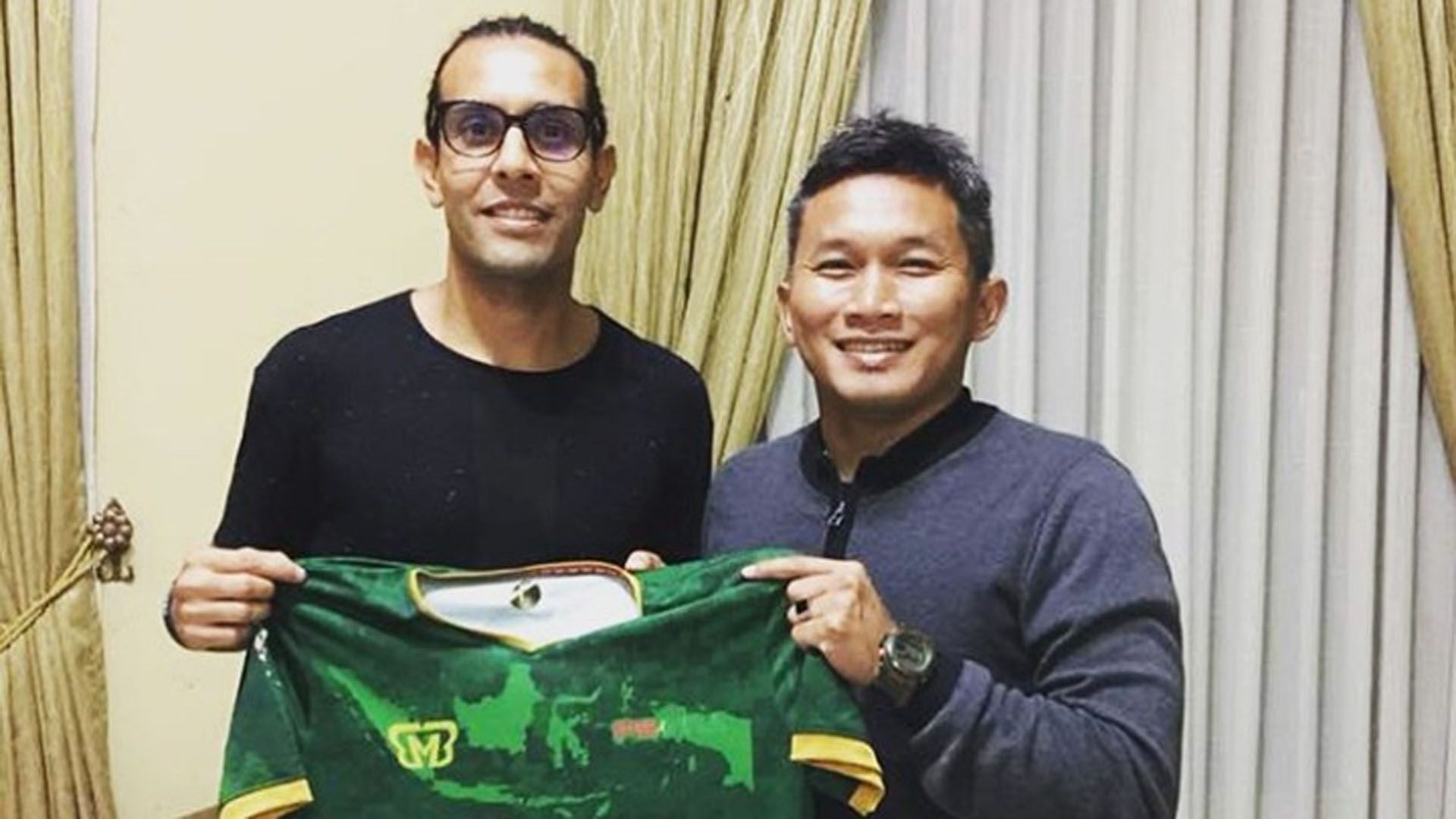 Gustavo Lopez & Rudy Eka Priyambada - PS TIRA