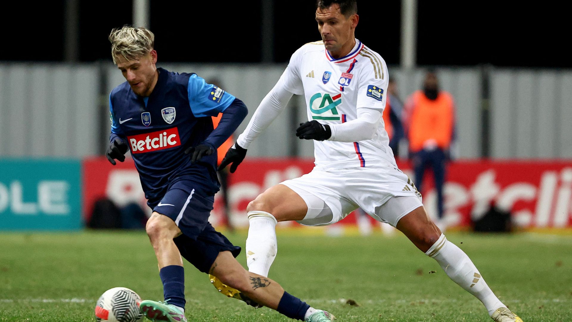 DEJAN LOVREN OLYMPIQUE LYON