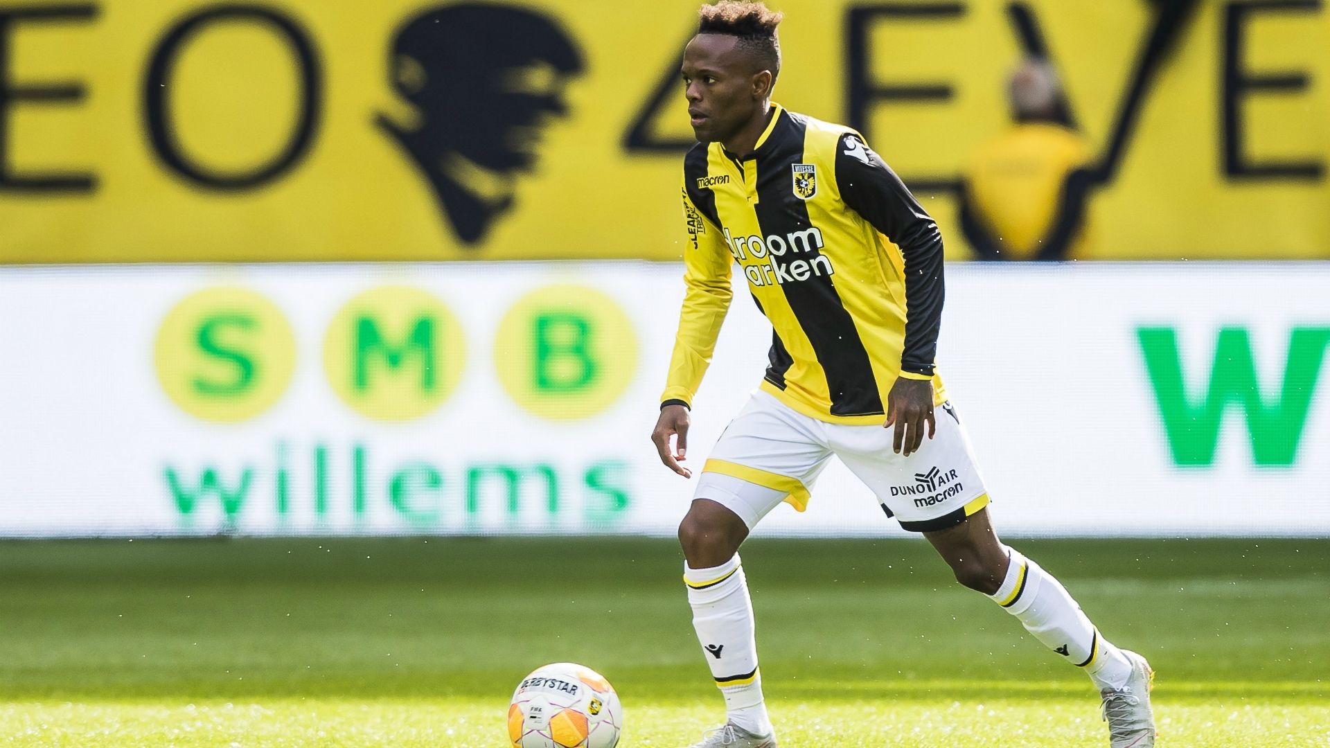 Thulani Serero Vitesse Eredivisie 10072018