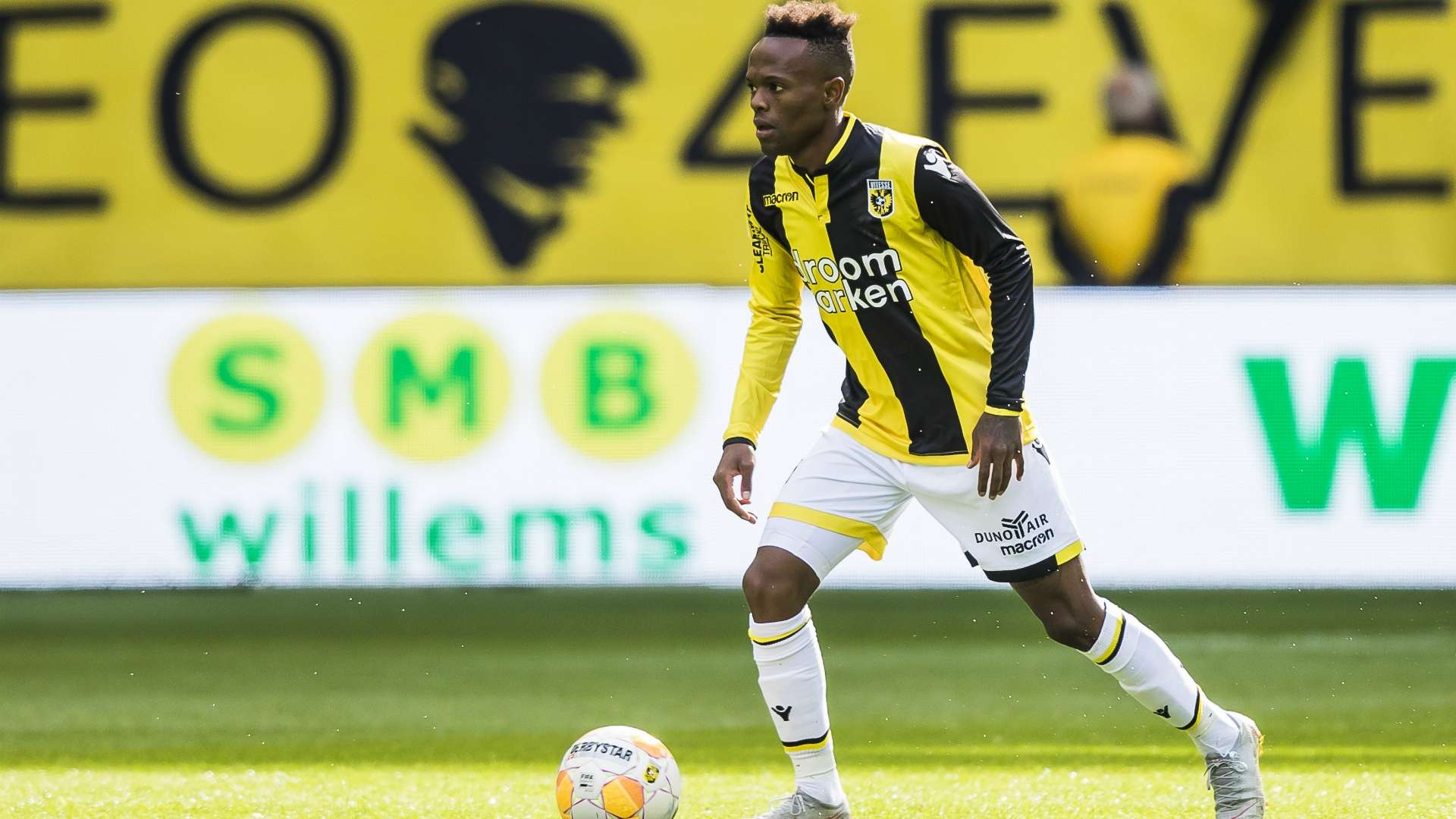 Thulani Serero Vitesse Eredivisie 10072018