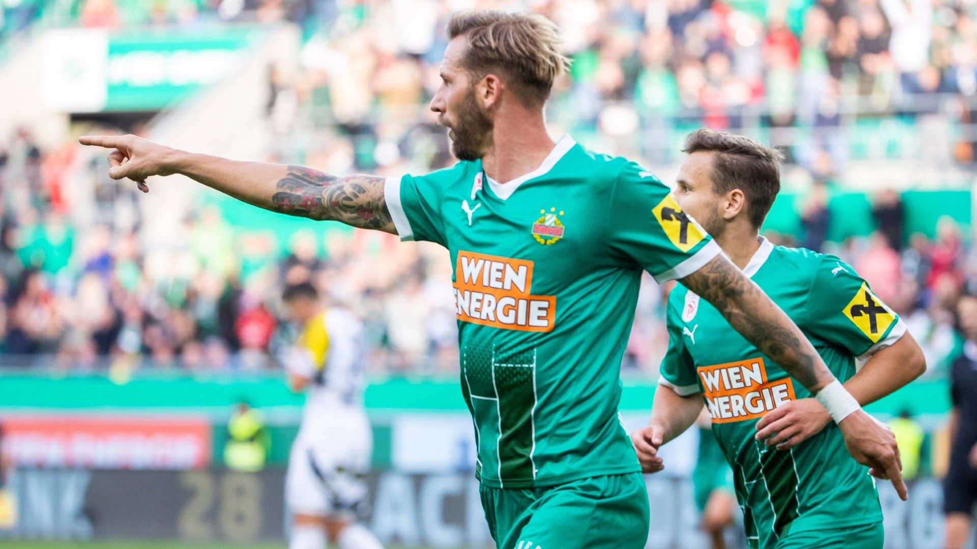 Image shows the rejoicing of Guido Burgstaller (Rapid)