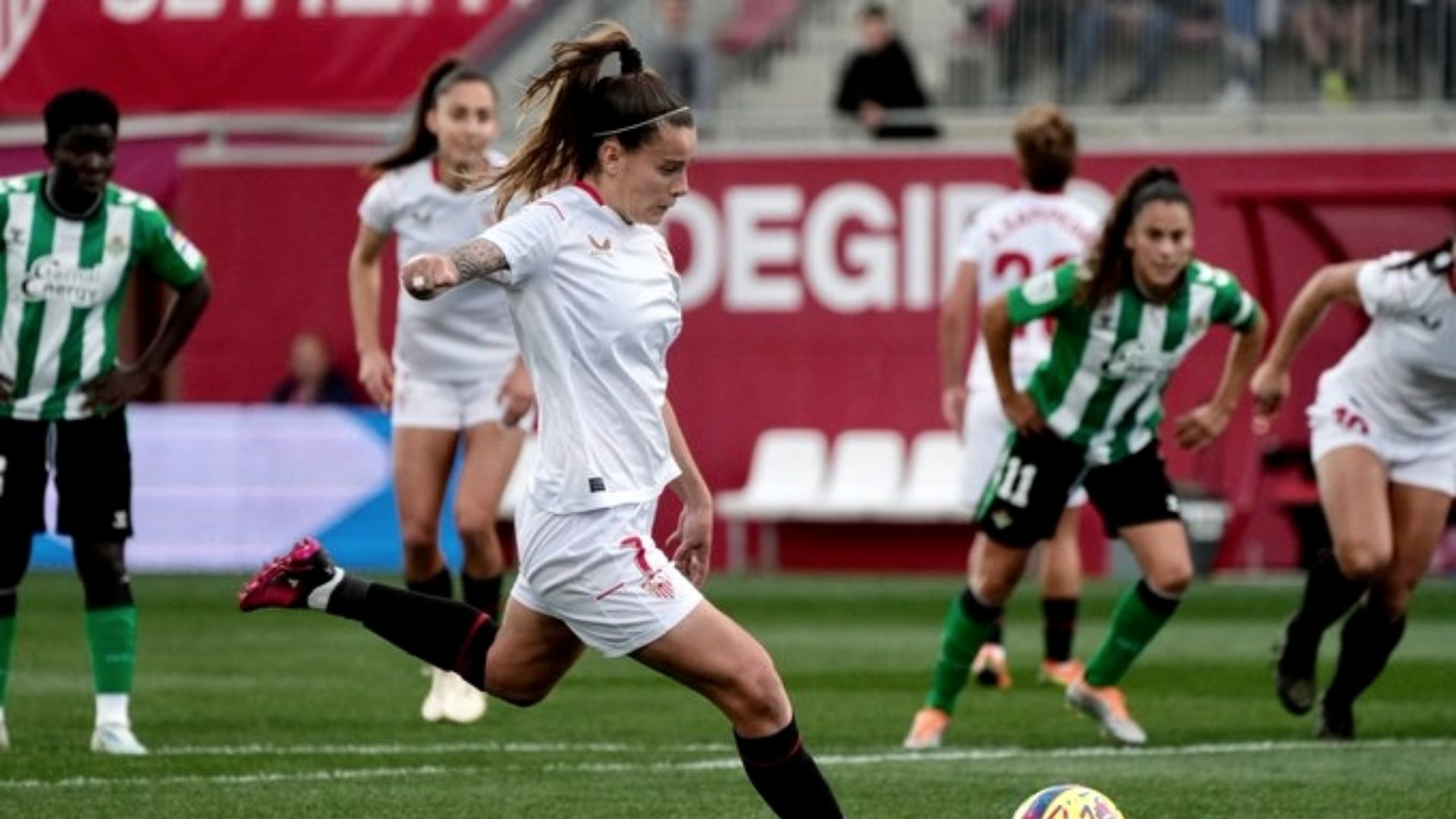 Sevilla femenino vs. Betis femenino