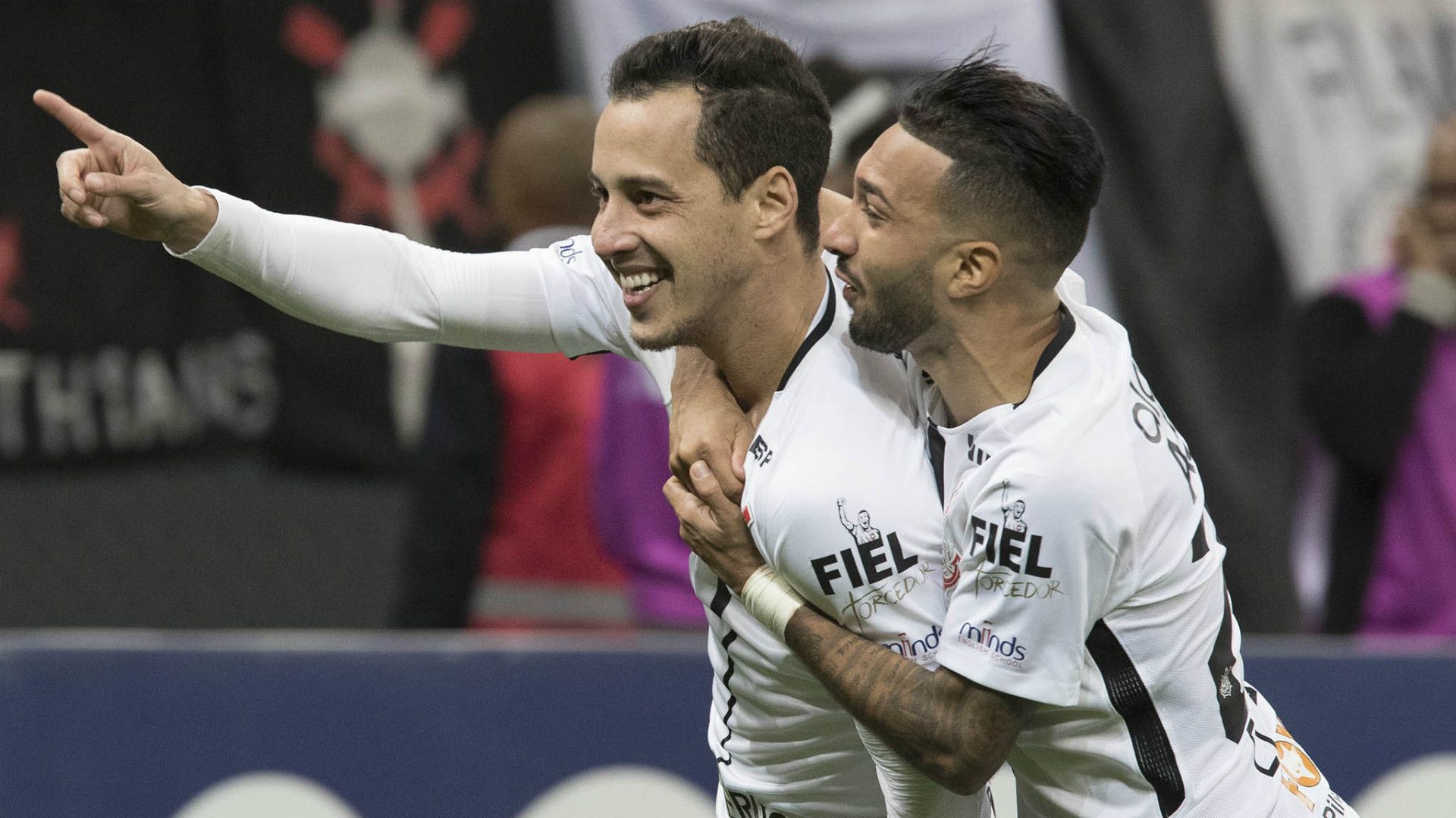 Rodriguinho e Clayson - Corinthians - 5/08/2017