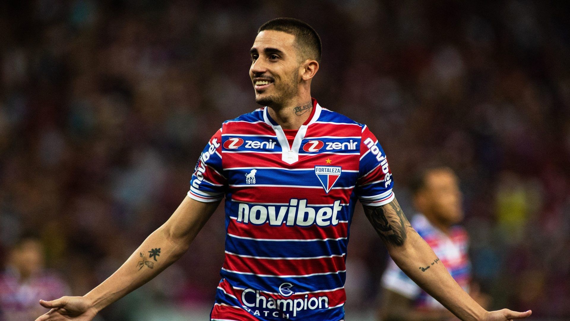 Thiago Galhardo comemora gol em Fortaleza x Palestino, pela Sul-Americana 2023