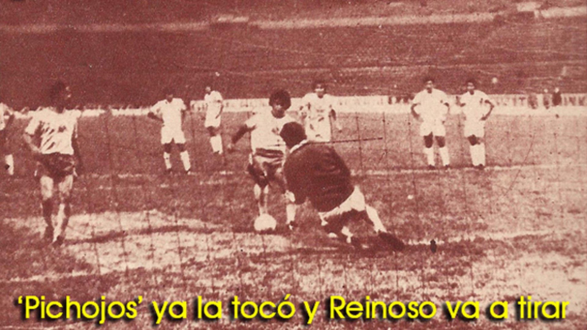 Penalti a dos toques carlos reinoso pihojos pérez américa