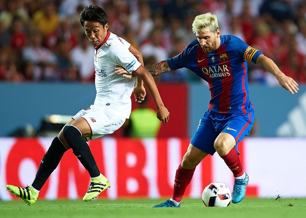 2016-08-16-barcelona-sevilla-kiyotake-messi_krmh16b4etxw1402djmfd73kx.jpg