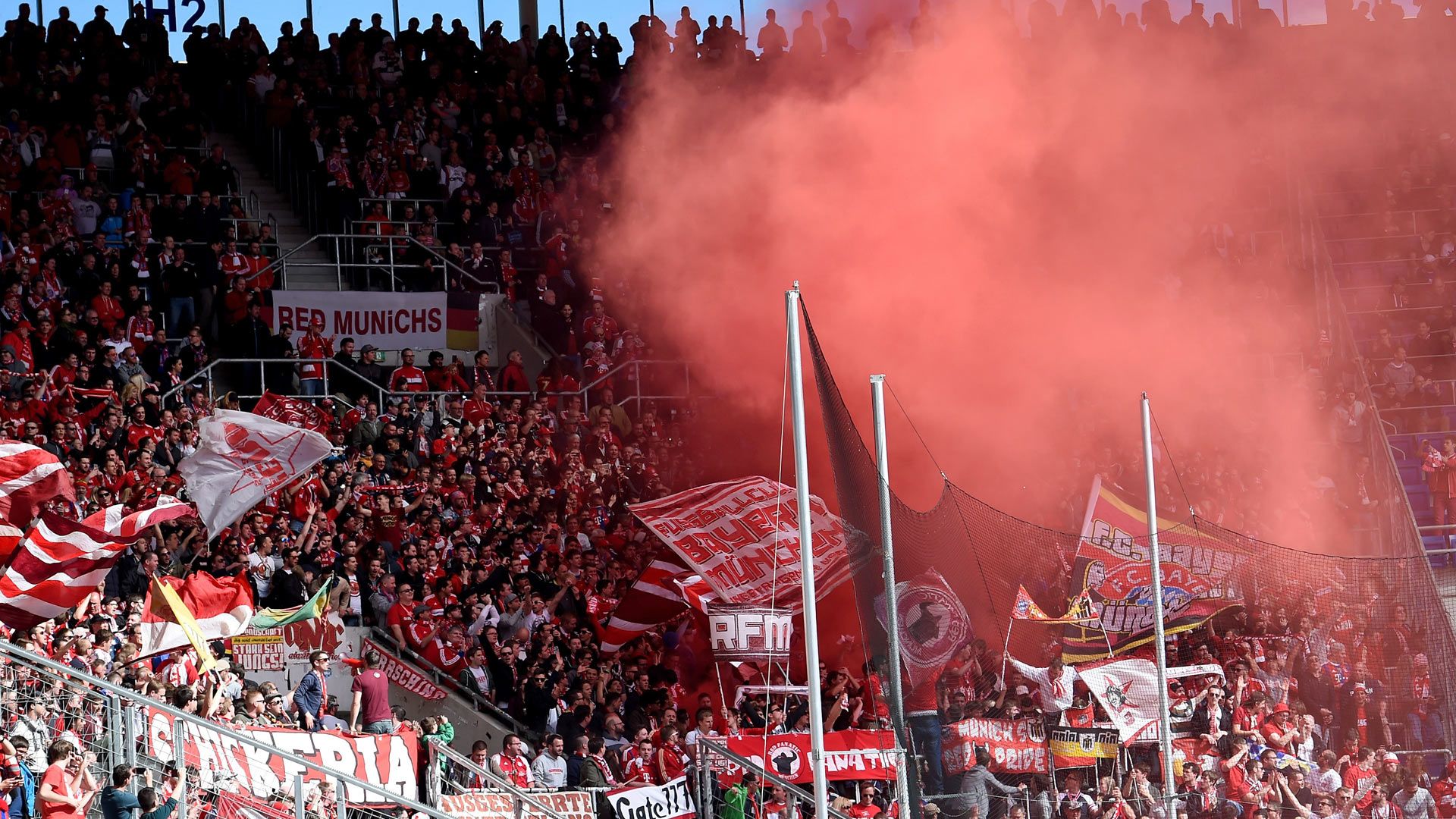 FC Bayern Muenchen Fans TSG 1899 Hoffenheim Pyro  18052015