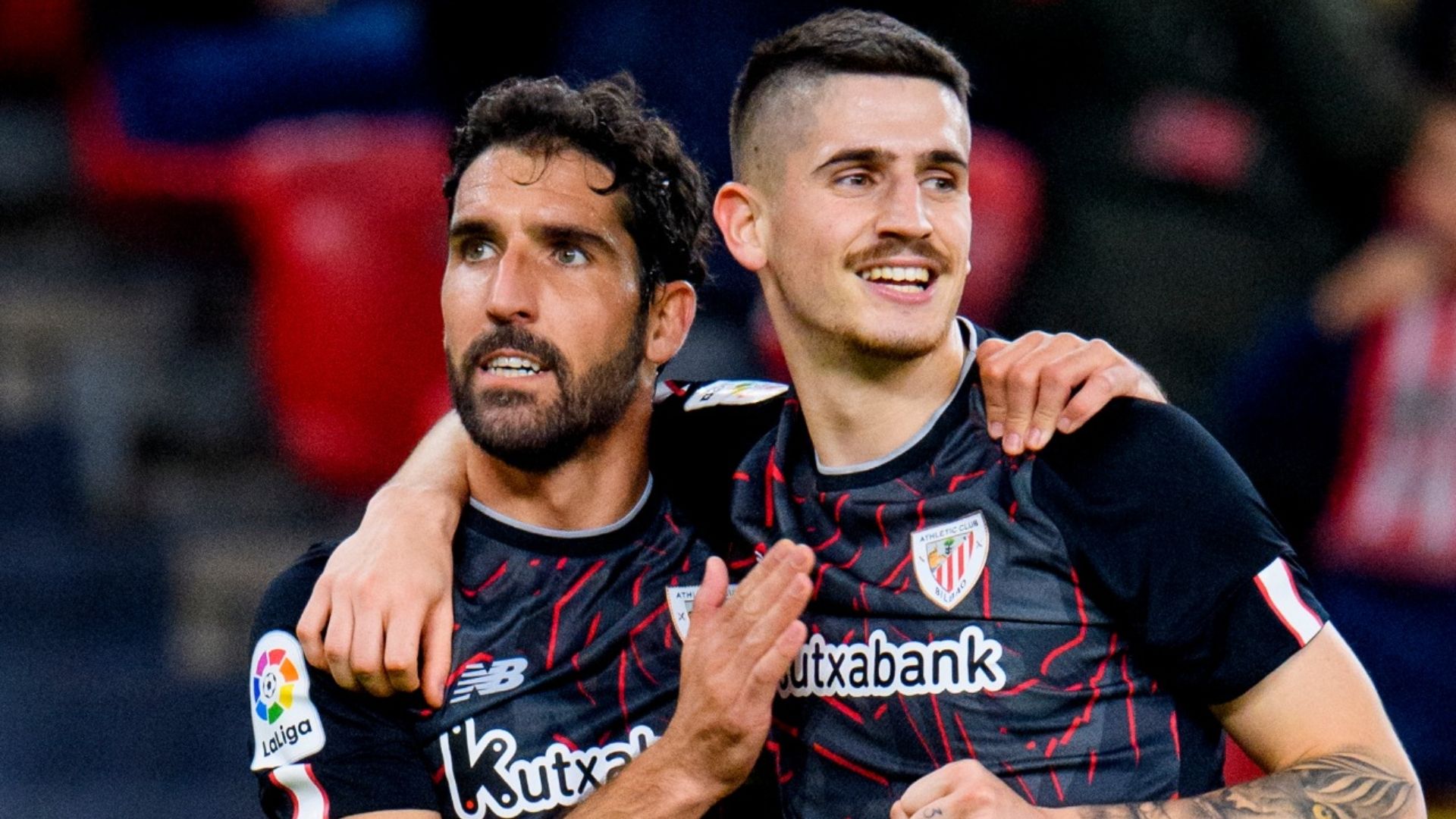 Sancet y Raúl García | Athletic Bilbao vs Chivas