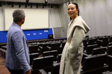 นวลพรรณ ล่ำซำ