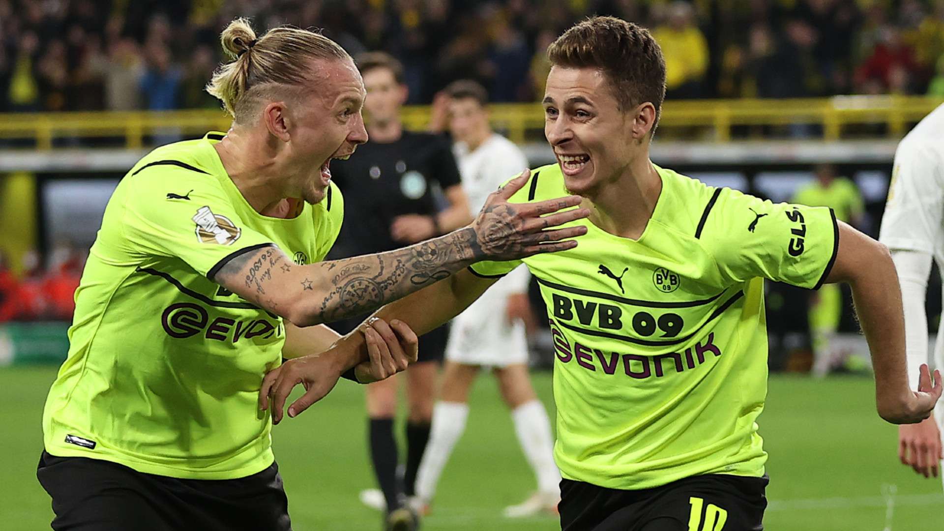 MARIUS WOLF THORGAN HAZARD BORUSSIA DORTMUND GERMAN CUP DFB POKAL 26102021