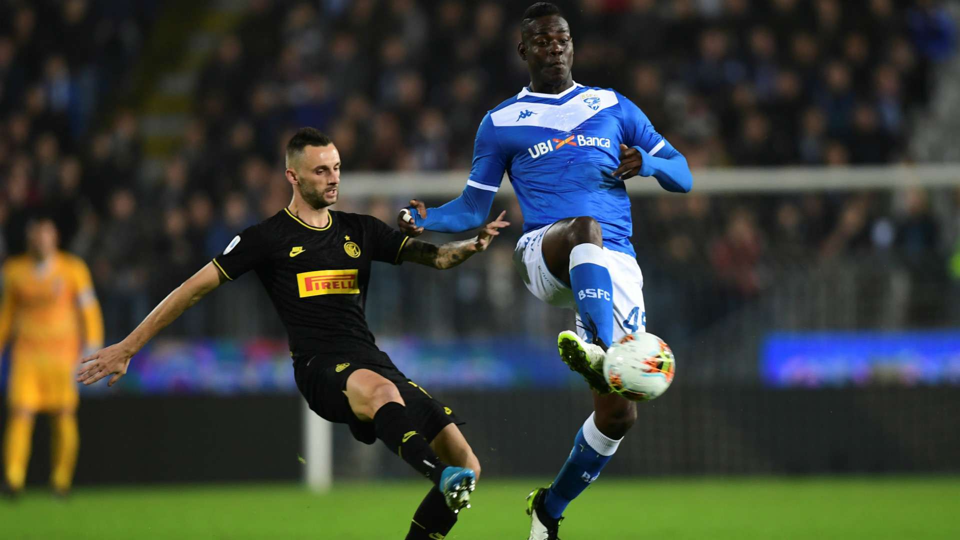 Brescia Inter Brozovic Balotelli