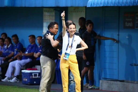 นวลพรรณ ล่ำซำ