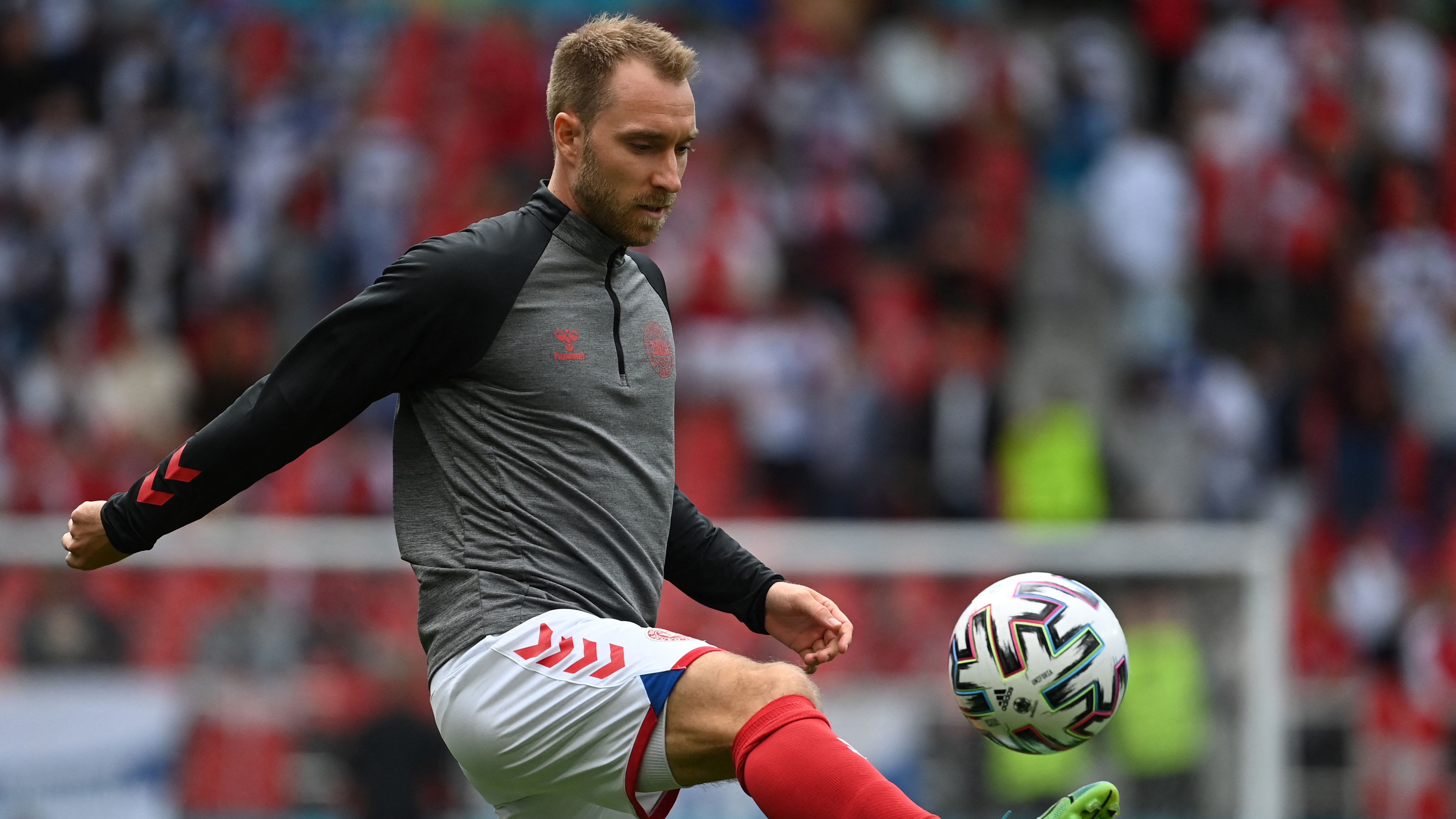 エリクセンがトレーニングのために古巣アヤックスに帰還 | Goal.com 日本