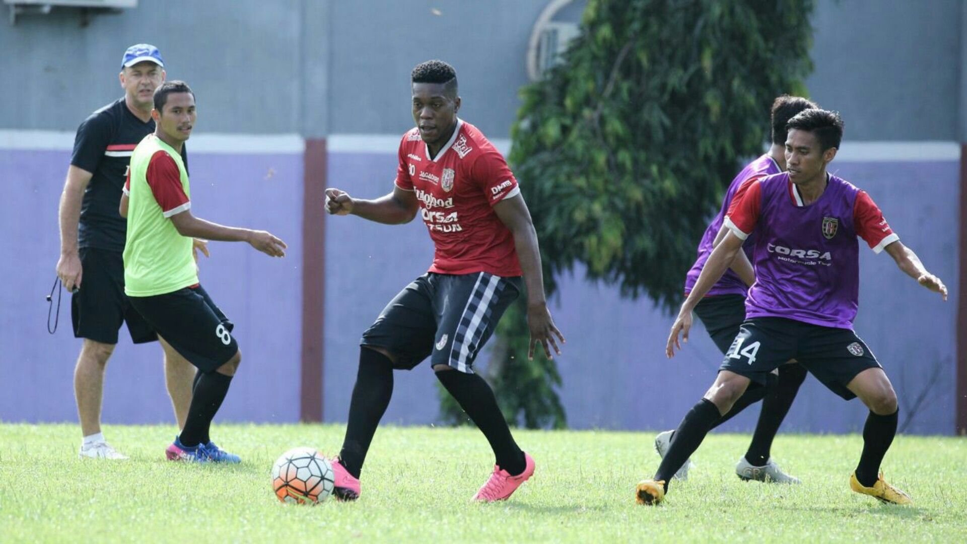 Ndumba Makeche - Bali United