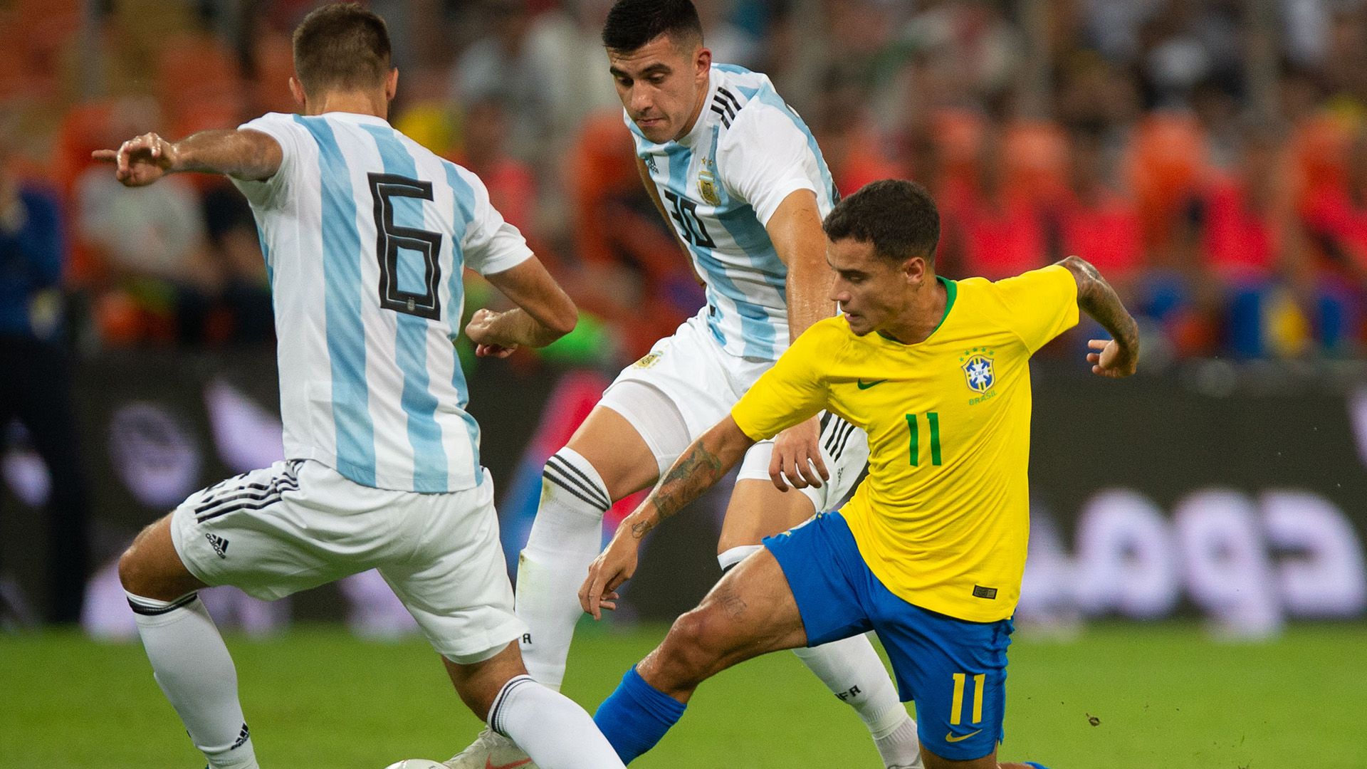 Coutinho Battaglia Pezzella Brasil Argentina Amistoso Superclássico das Américas 16102018