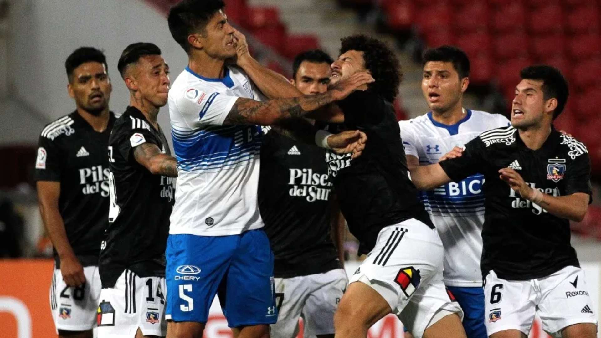 Maxi Falcón expulsión Colo Colo Católica Supercopa