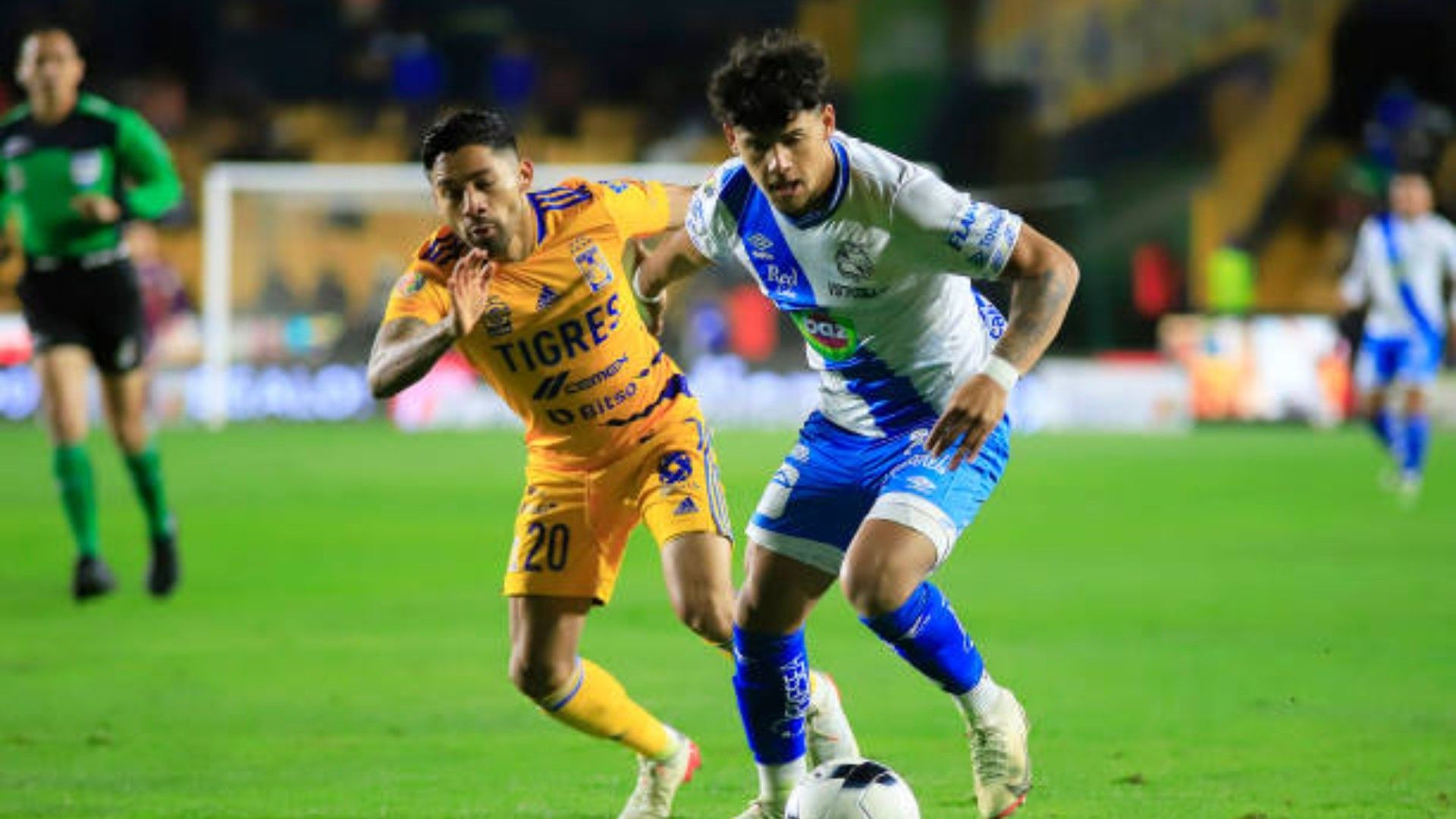 Javier Aquino Maxi Araujo Tigres Puebla Clausura 2022