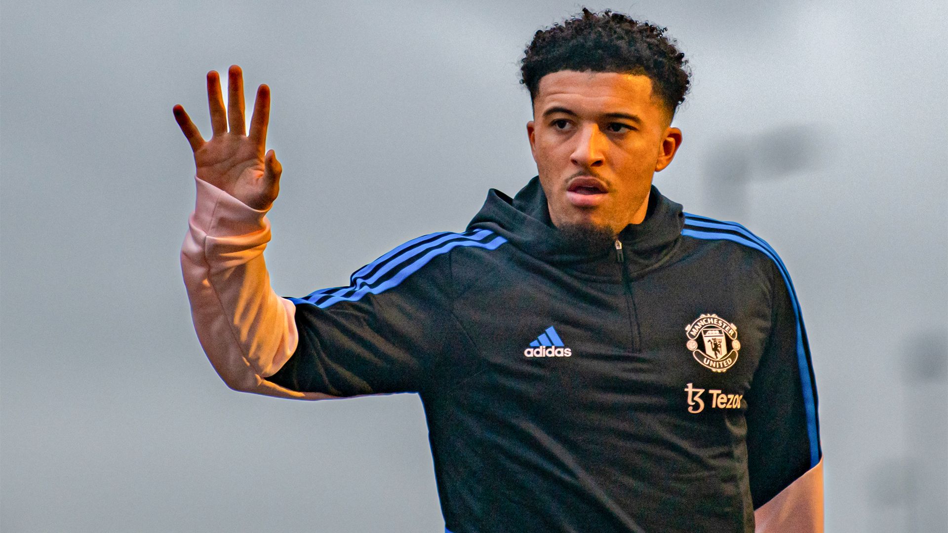 Jadon Sancho wave pre-match Manchester United Nottingham Forest Carabao Cup 2022-23