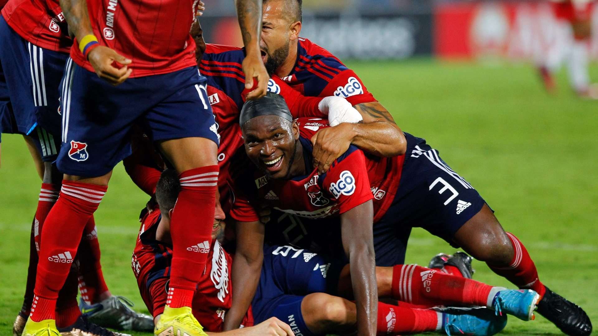 Independiente Medellín comemoram gol contra o Internacional, pela Copa Libertadores 2023