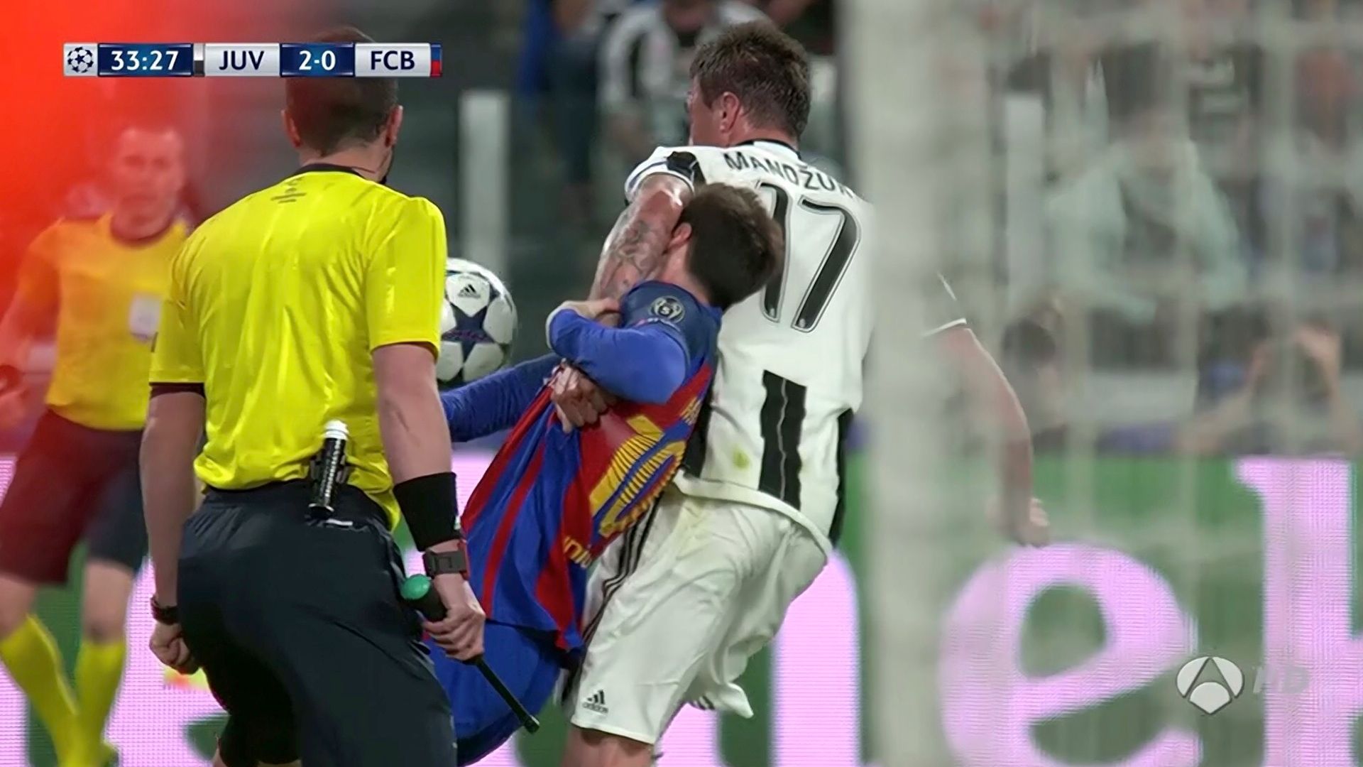 Messi Mandzukic Juventus Barcelona UCL 11042017