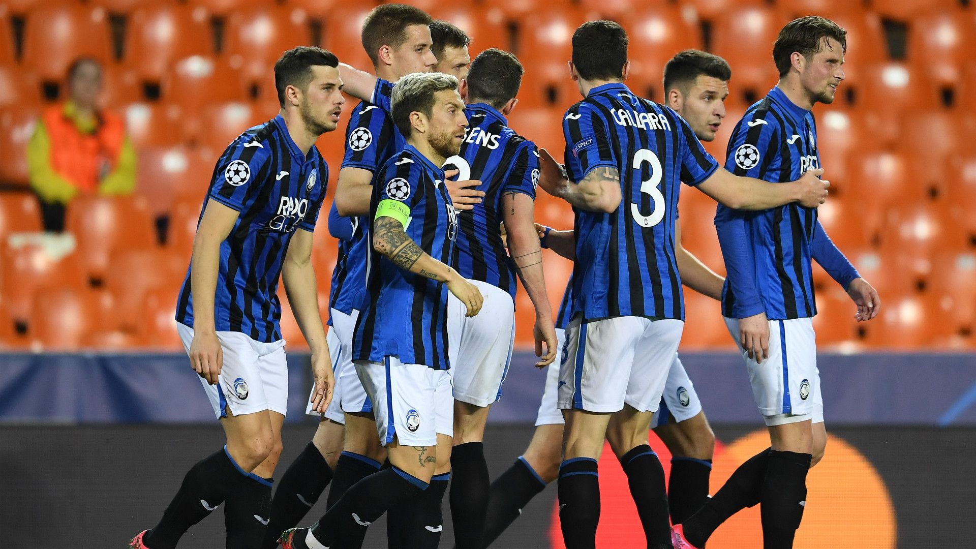 Atalanta celebrates goal against Valencia