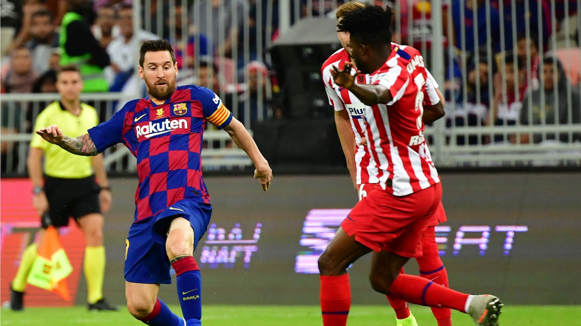 Lionel Messi Thomas Partey Barcelona Atletico Supercup 2020