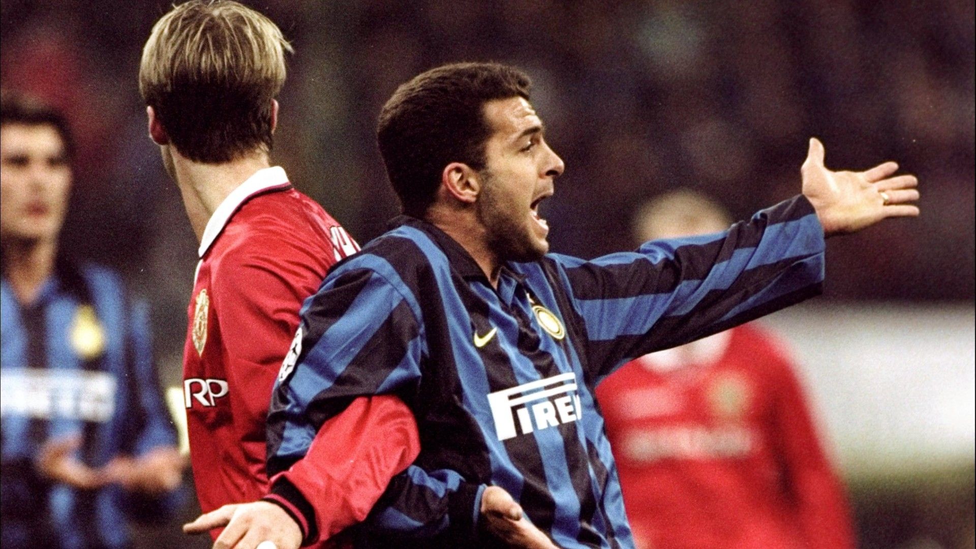 Beckham Zé Elias Inter Manchester United 1999