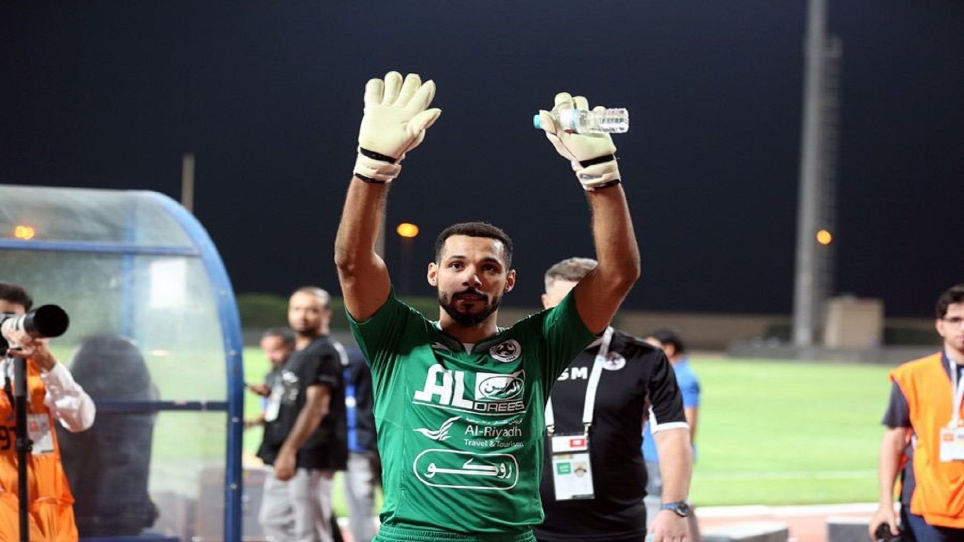 مصطفي ملائكة