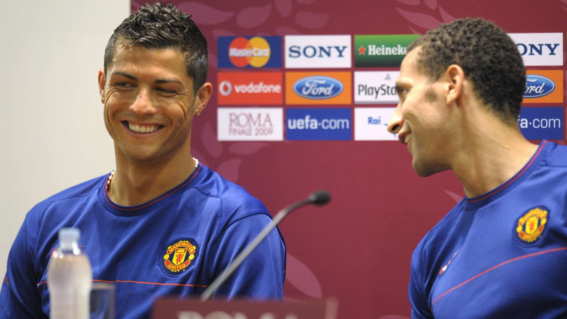 Cristiano Ronaldo Rio Ferdinand Manchester United 2009