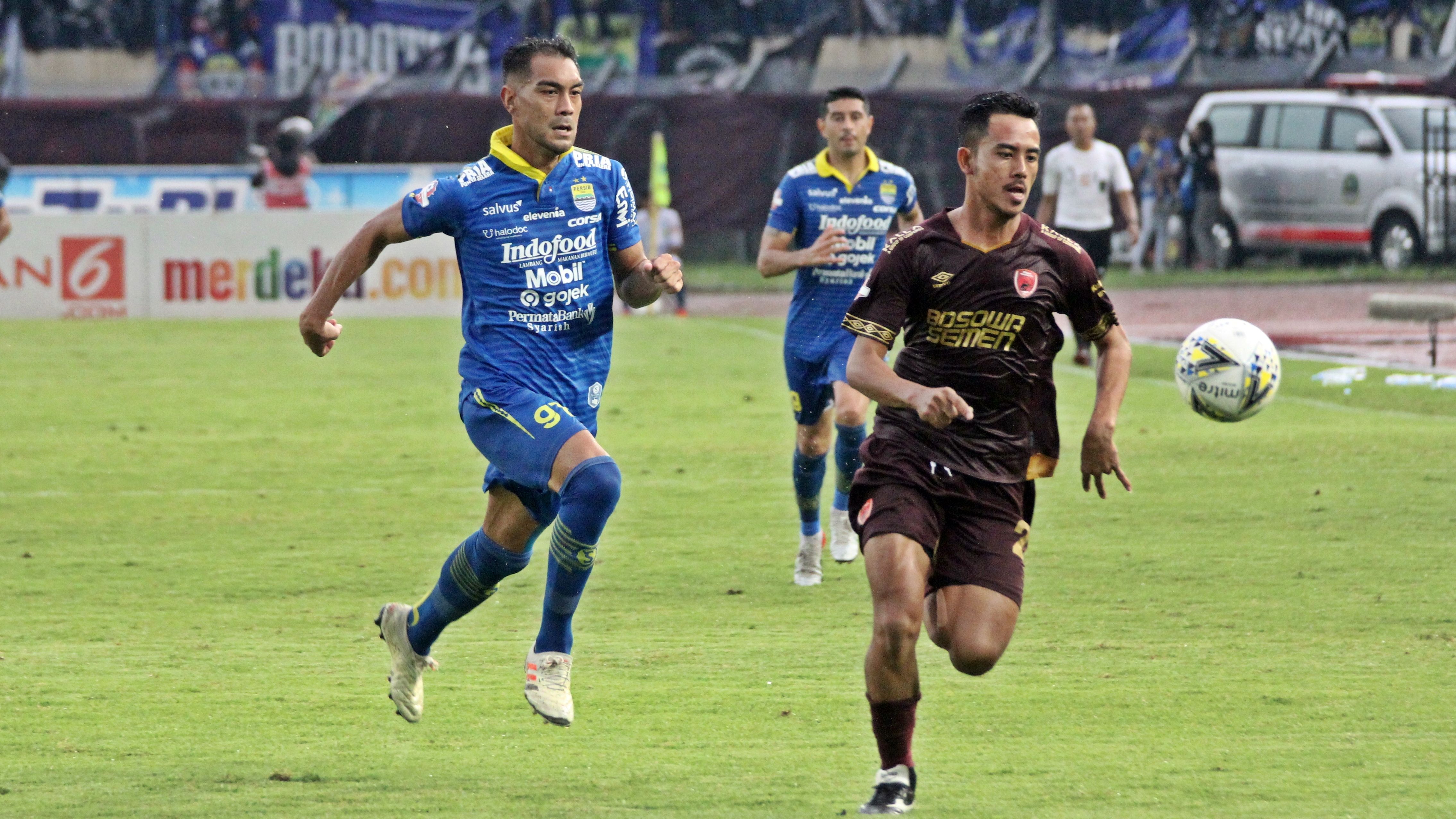 Omid Nazari & Taufik Hidayat - Persib Bandung &  PSM Makassar