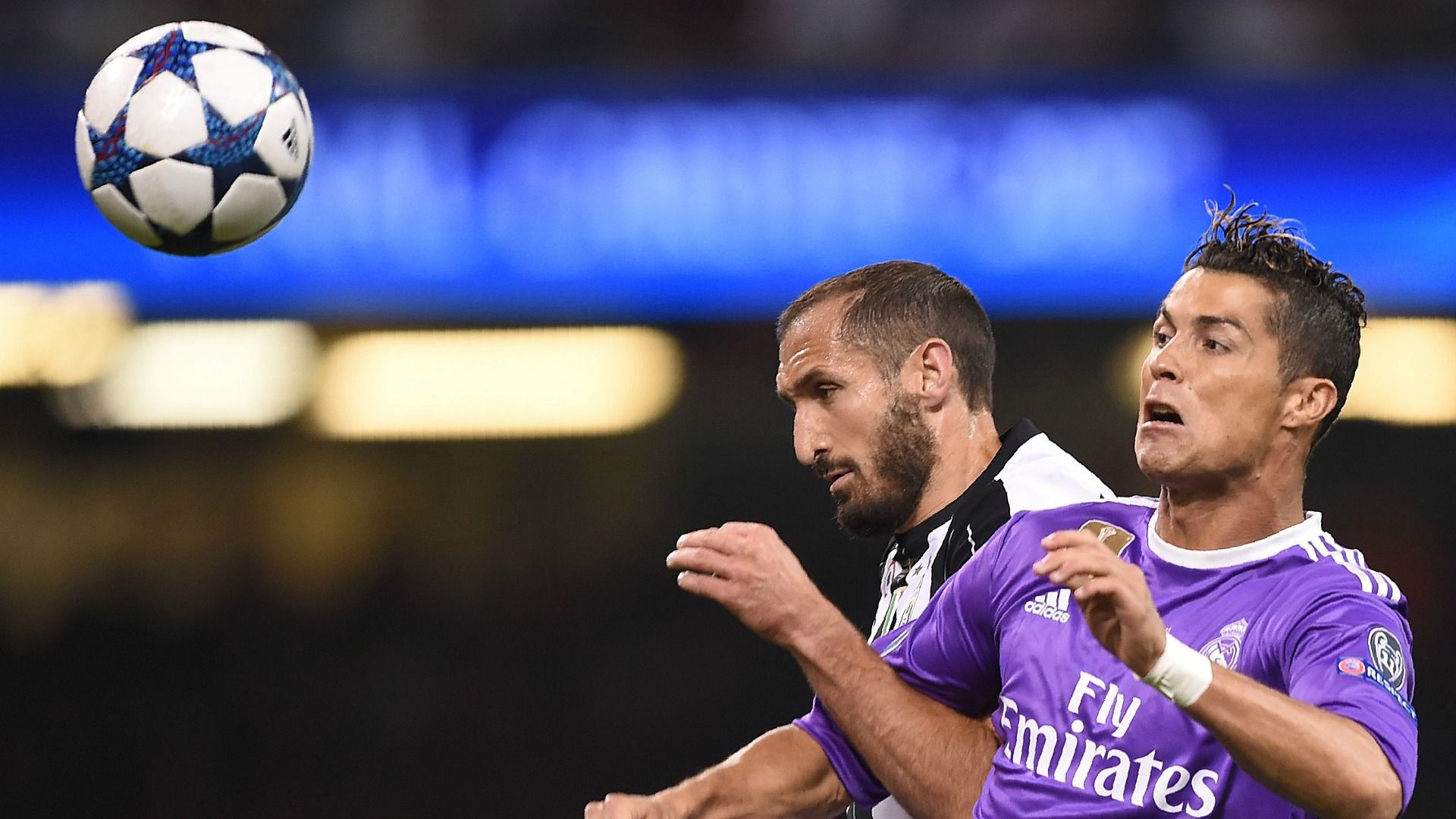 Giorgio Chiellini Cristiano Ronaldo Champions 16-17 final 020617