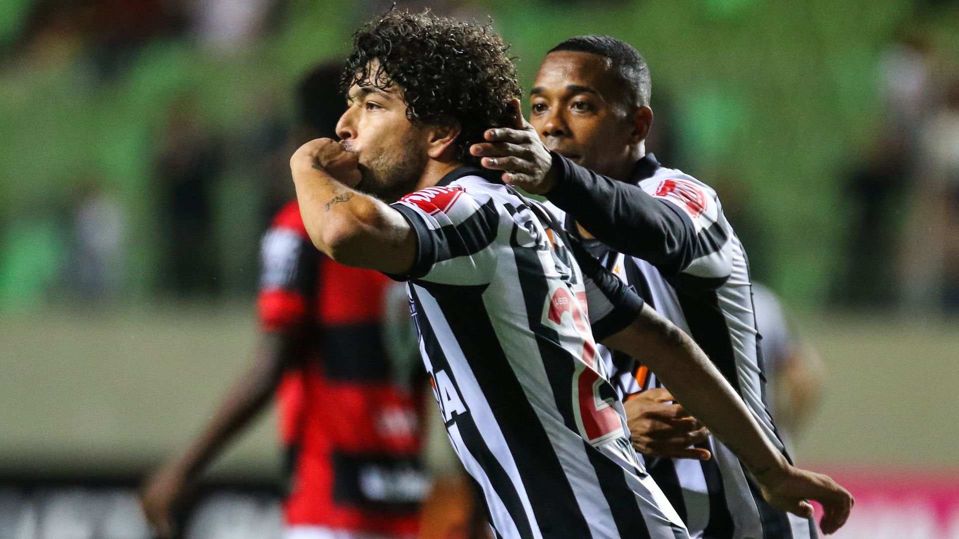 Luan Madson Robinho Atletico-MG Atletico-GO Brasileirao Serie A 09112017