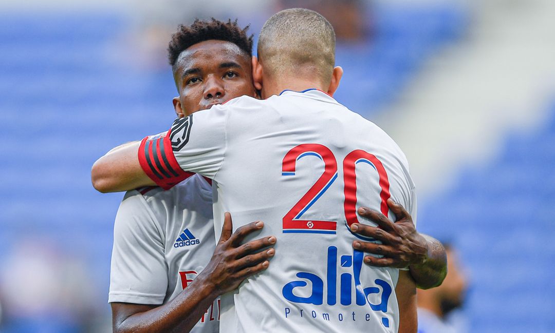 ONLY FRANCE Thiago Mendes Islam Slimani Lyon Villefranche