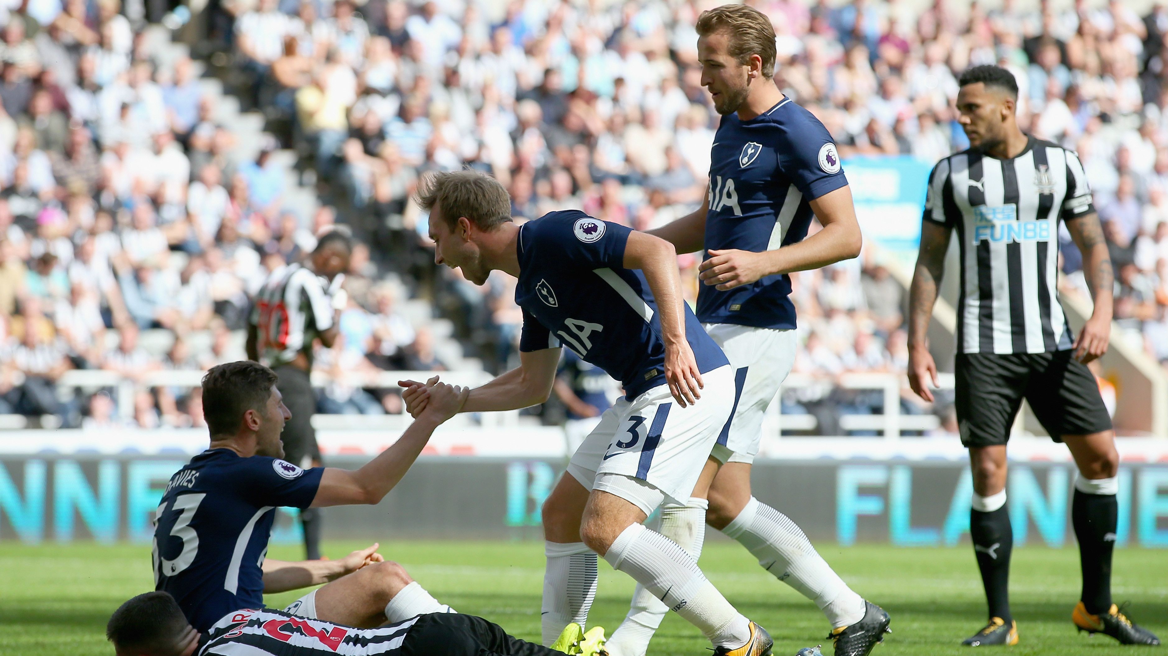 eriksen tottenham premier league 13082017