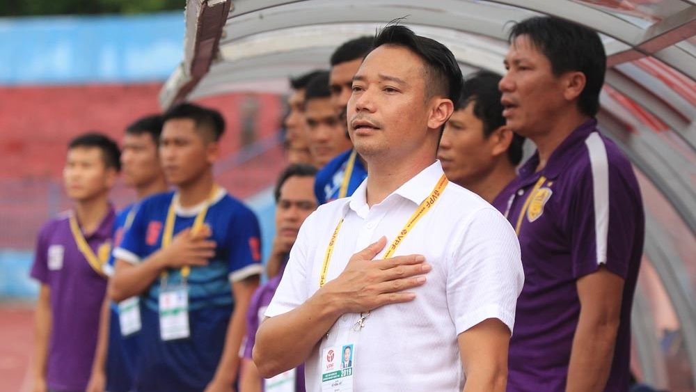 Coach Vu Hong Viet Hai Phong Quang Nam V.League 2019