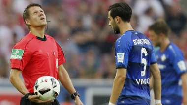 REFEREE PATRICK ITTRICH COLOGNE DARMSTADT GERMAN BUNDESLIGA 27082016