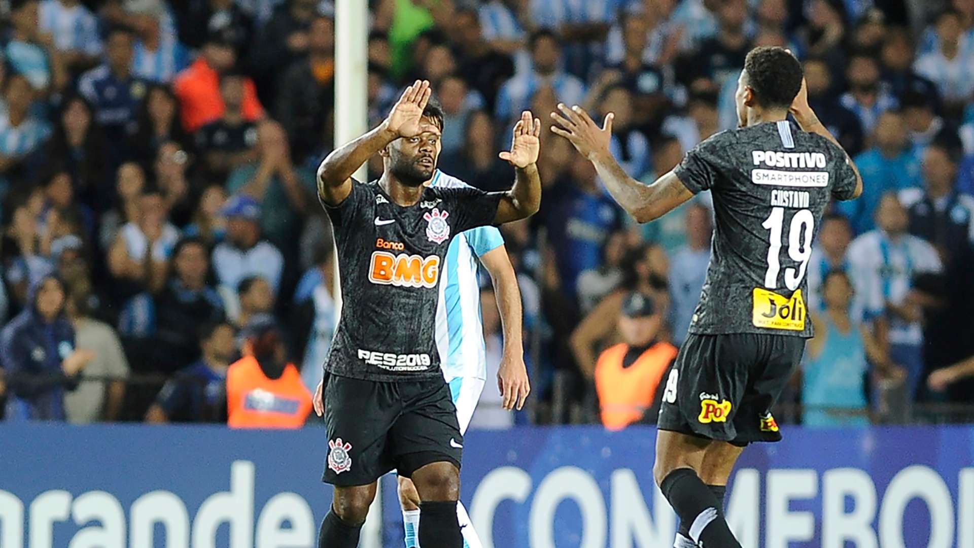 Vagner Love Gustavo Racing Corinthians Copa Sudamericana 27022019