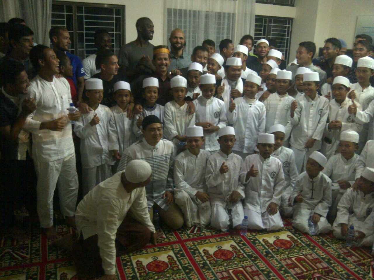 Doa Bersama Persib Bandung & Anak Yatim
