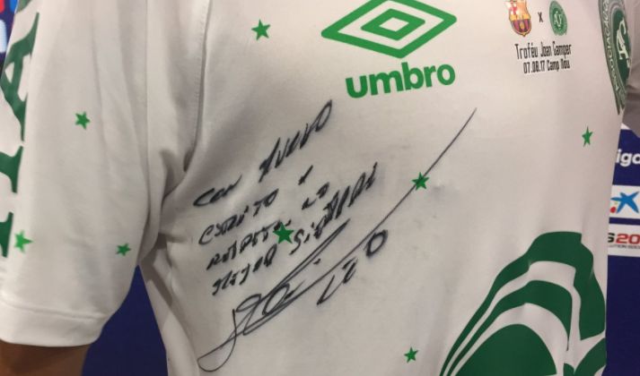 Allan Ruschel - Messi autograph