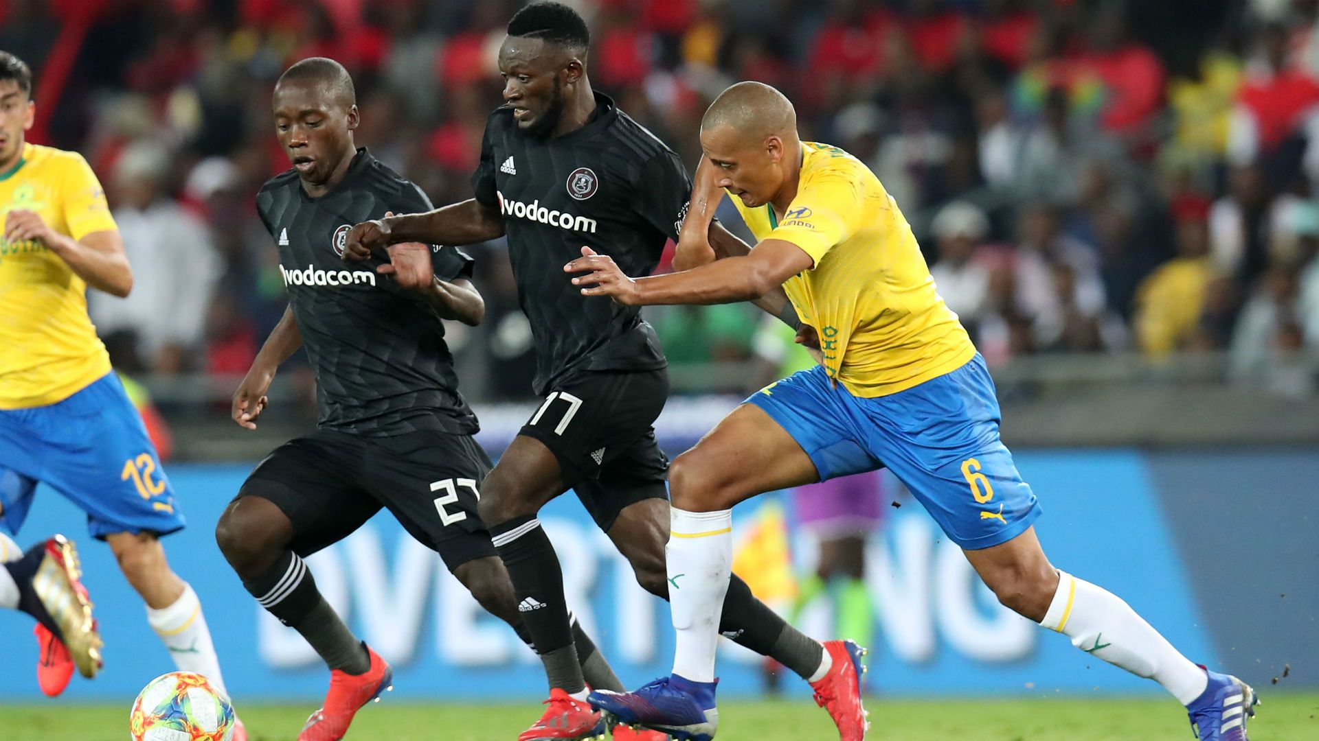 Orlando Pirates v Mamelodi Sundowns April 01